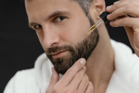 Масло для бороды: в чем польза и как применять?