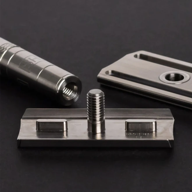 Станок для гоління Henson Ti22 - Medium Safety Razor - Titanium ++
