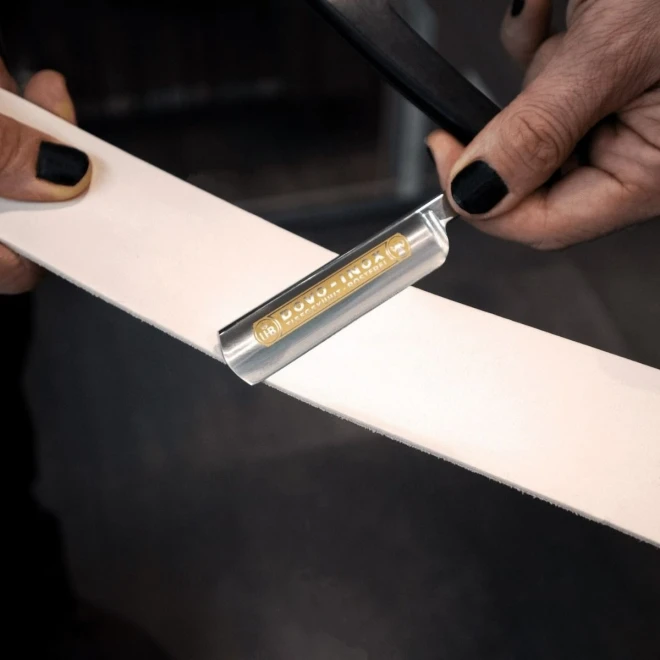 Шкіряний ремінь для правки бритв Dovo 152 40001 – ремінь DOVO 152 із коров’ячої шкіри рослинного дублення для щоденної правки небезпечної бритви