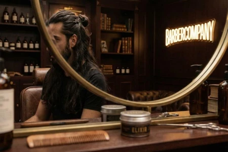 Довге волосся у чоловіка: укладання і догляд