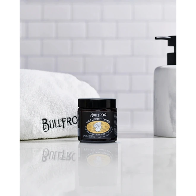 Масло для татуювань Bullfrog Tattoo Shine Butter 100 мл – батер-бальзам для блиску татуювання, живлення та захисту | 99% рослинна формула, масло ши + какао